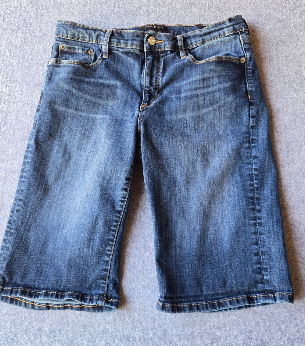Banana Republic Women's Cut Off Jean Shorts Med Blue Denim Size 10 (30"x11")